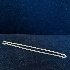 Elegant Gold Chain Necklace